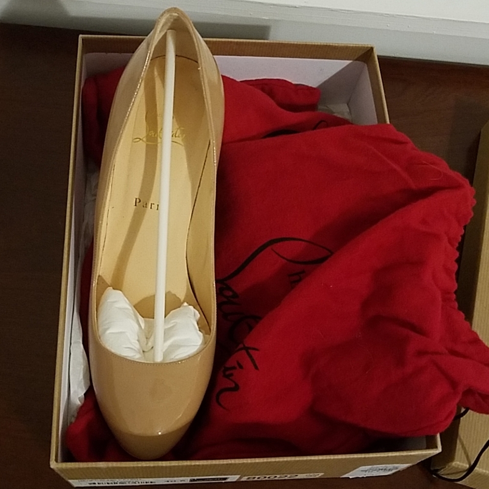 Christian louboutin Neofilo 120 Patent Nude heels